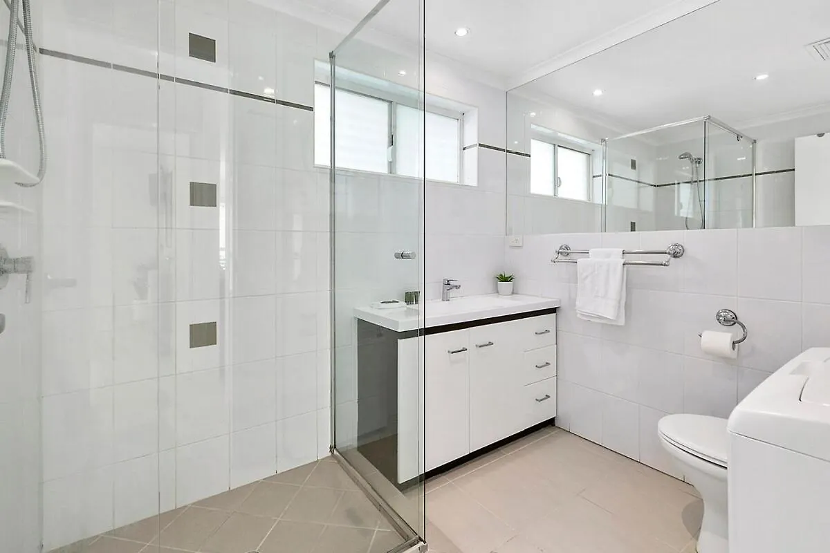 Portofino 3 Beachfront In A Boutique Complex Noosa Heads Apartman